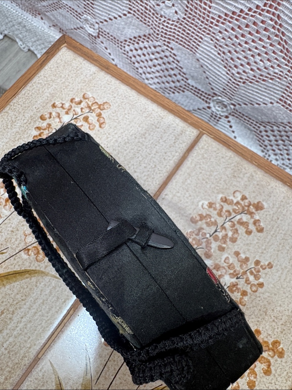 Vintage Black Floral Brocade Vanity Purse - Picture 7 of 11